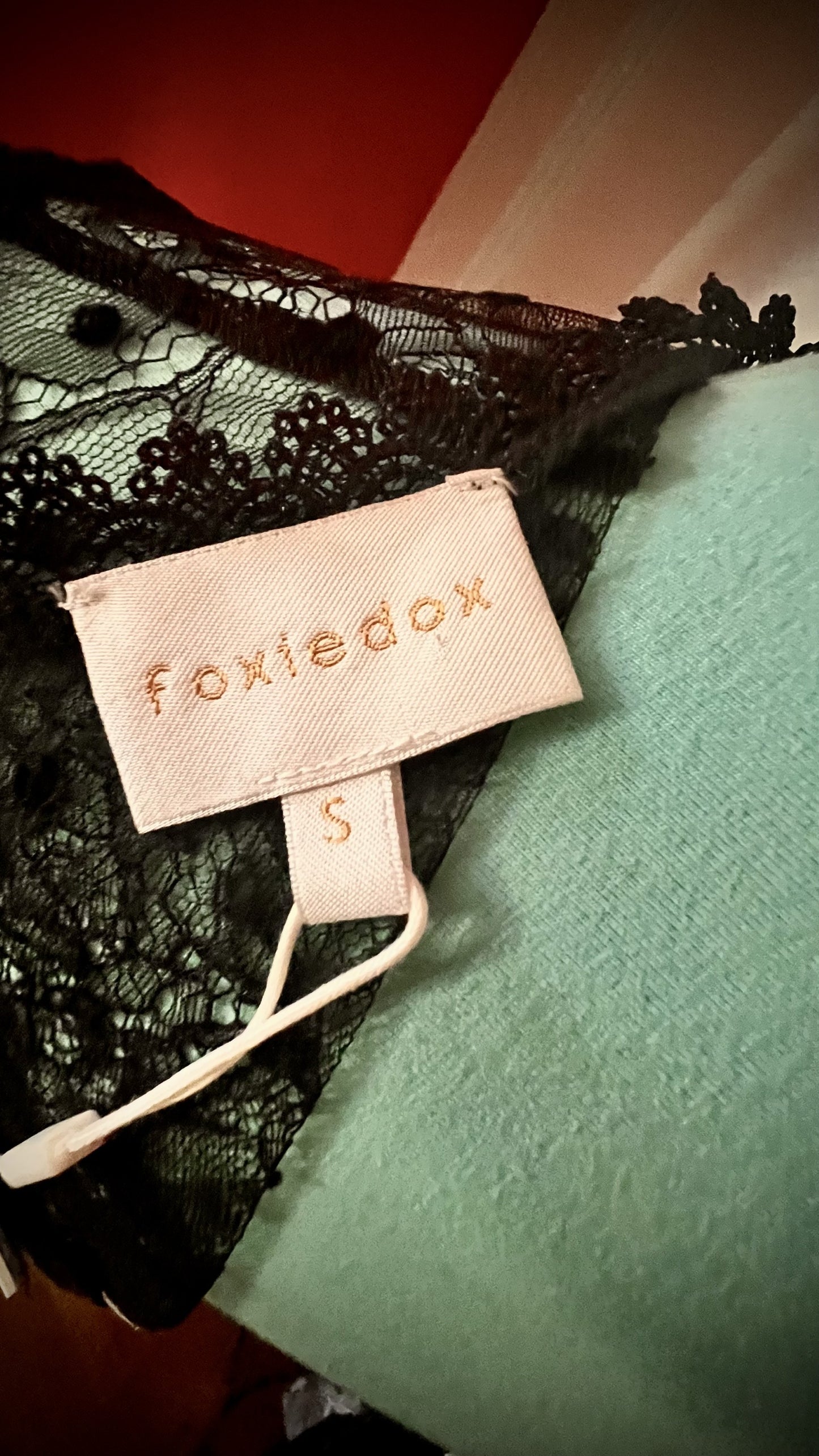 ✨ NWT Foxiedox Lace & Floral Mixed‑Media Dress — Size Small