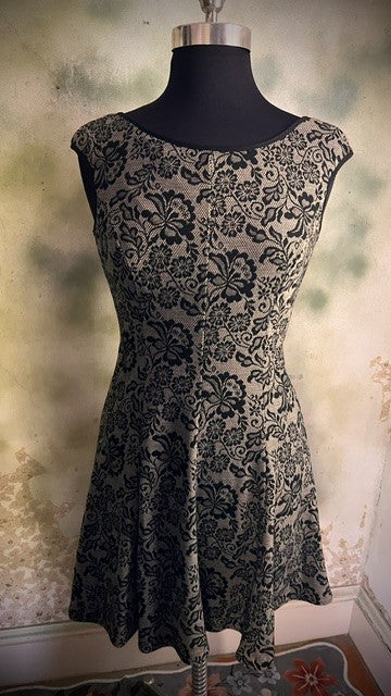 Maggy London Gold Black Floral Brocade Fit & Flare Dress Size 4