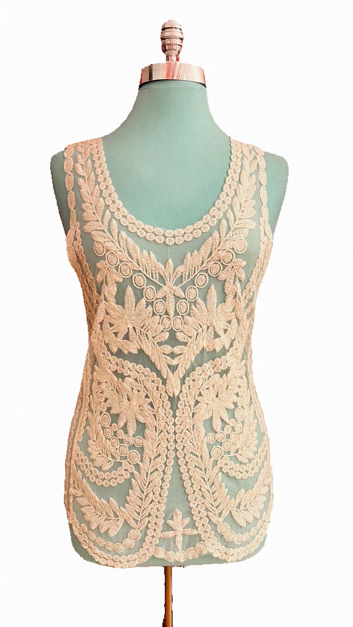 Capri Ivory Embroidered Lace Mesh Sleeveless Tunic Top Size Medium