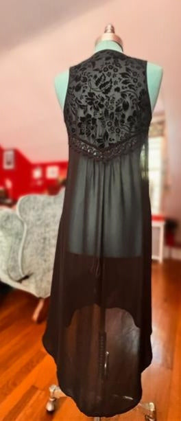 Band of Gypsies Black Sheer Velvet Floral Duster – Size Small