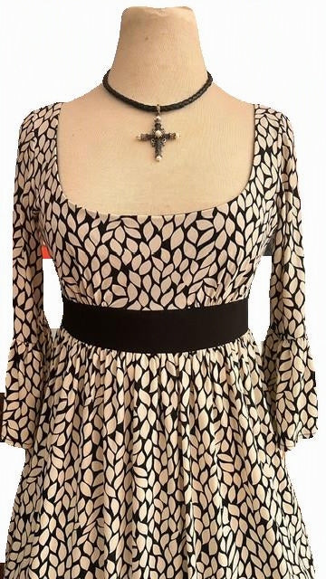 London Times Black & Ivory Printed Fit & Flare Dress Size 4