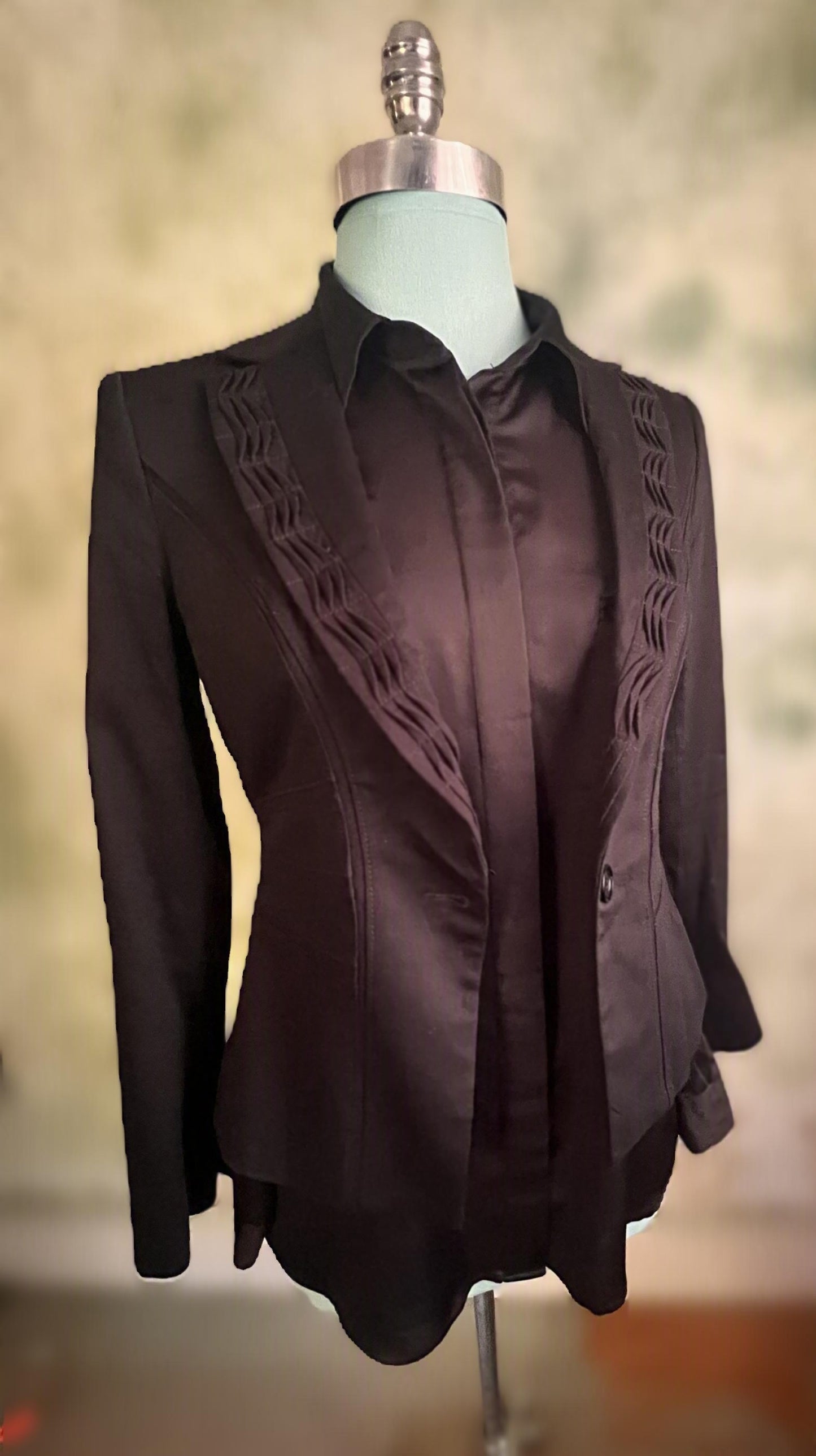 White House Black Market Black Fitted Blazer Jacket Size 2 Pleated Lapels