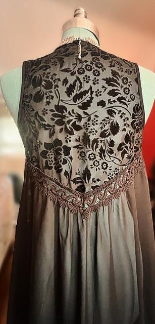Band of Gypsies Black Sheer Velvet Floral Duster – Size Small