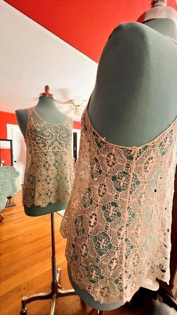 LC Lauren Conrad Ivory Crochet Lace Racerback Tank Top Boho Romantic