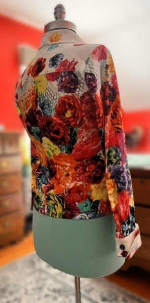 Mishca Petite Small Bold Floral Zip-Up Blouse/Jacket