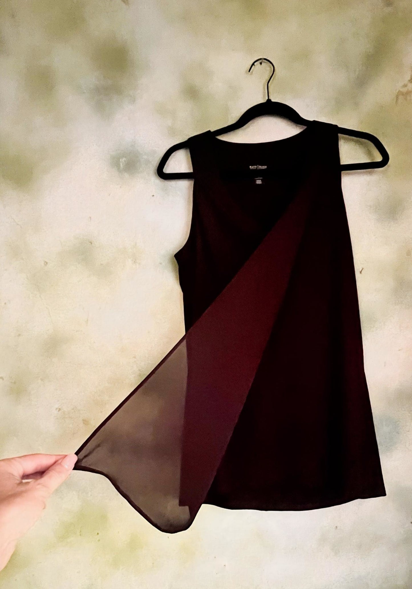 White House Black Market Sleeveless Draped Overlay Blouse – Black Size Small