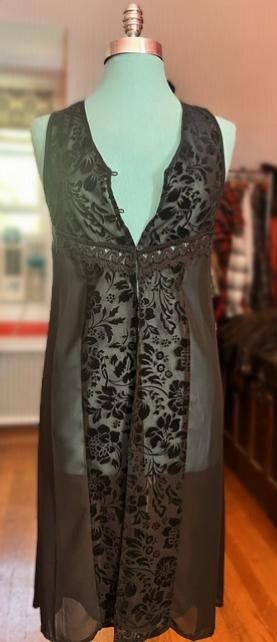 Band of Gypsies Black Sheer Velvet Floral Duster – Size Small
