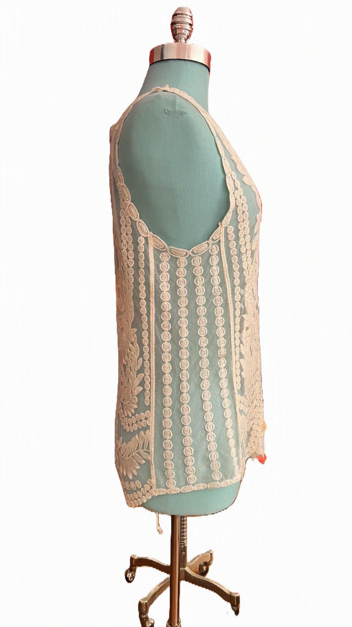 Capri Ivory Embroidered Lace Mesh Sleeveless Tunic Top Size Medium