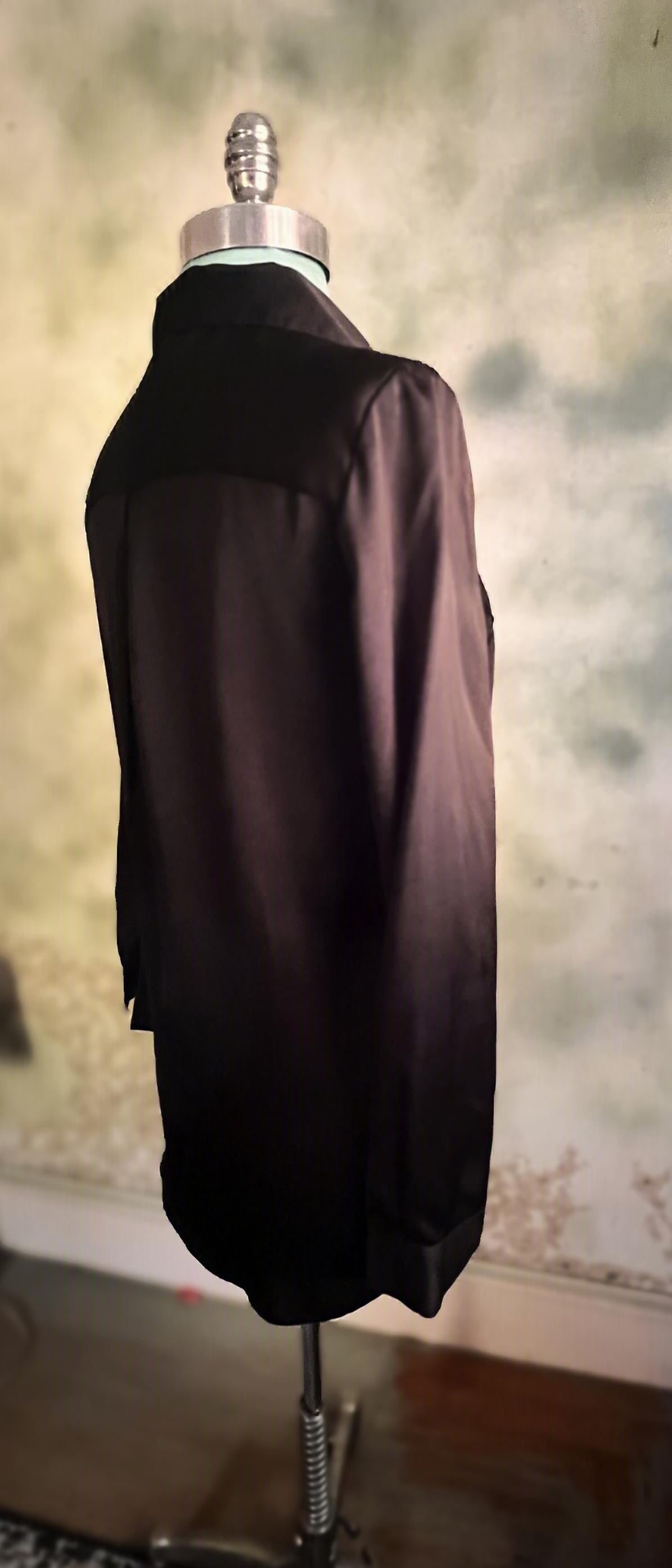 Black Satin Long Sleeve Tunic Blouse – Hidden Button Front - Size Small