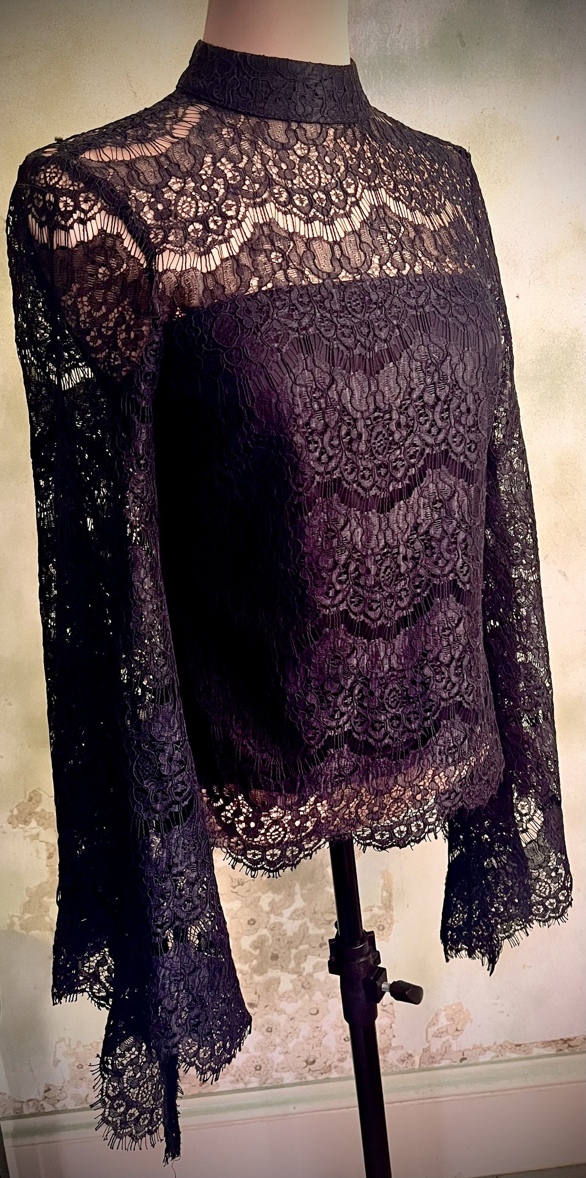 Venus Size 2 Black Lace High Neck Bell Sleeve Blouse