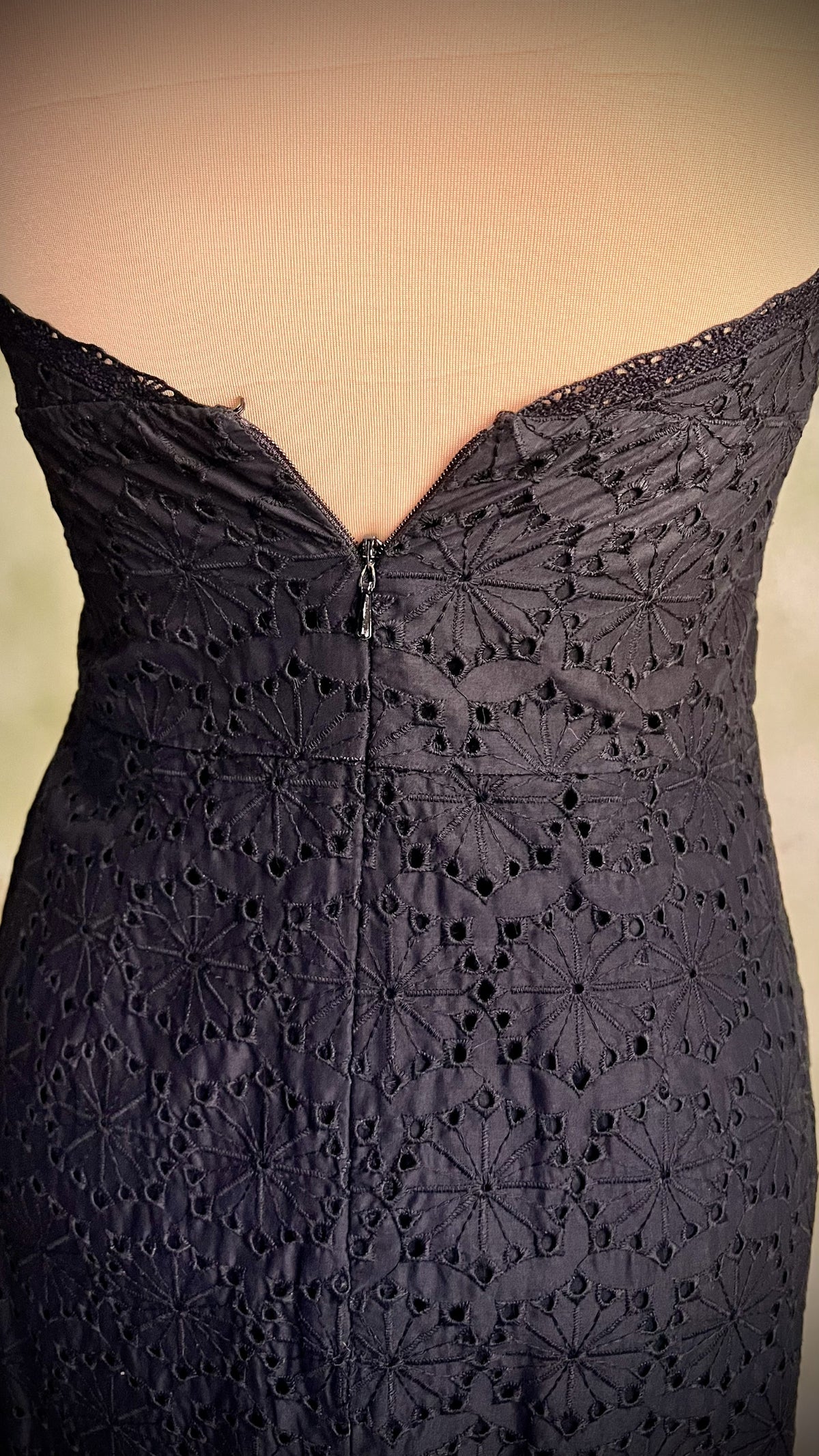Banana Republic Black Eyelet Halter Midi Dress Size 4