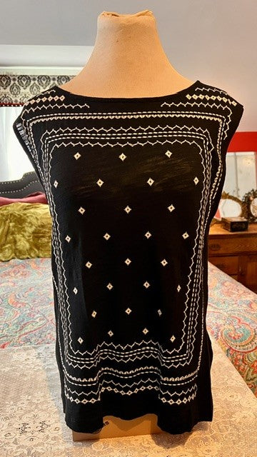 Banana Republic Black White Embroidered Sleeveless Top Size Medium
