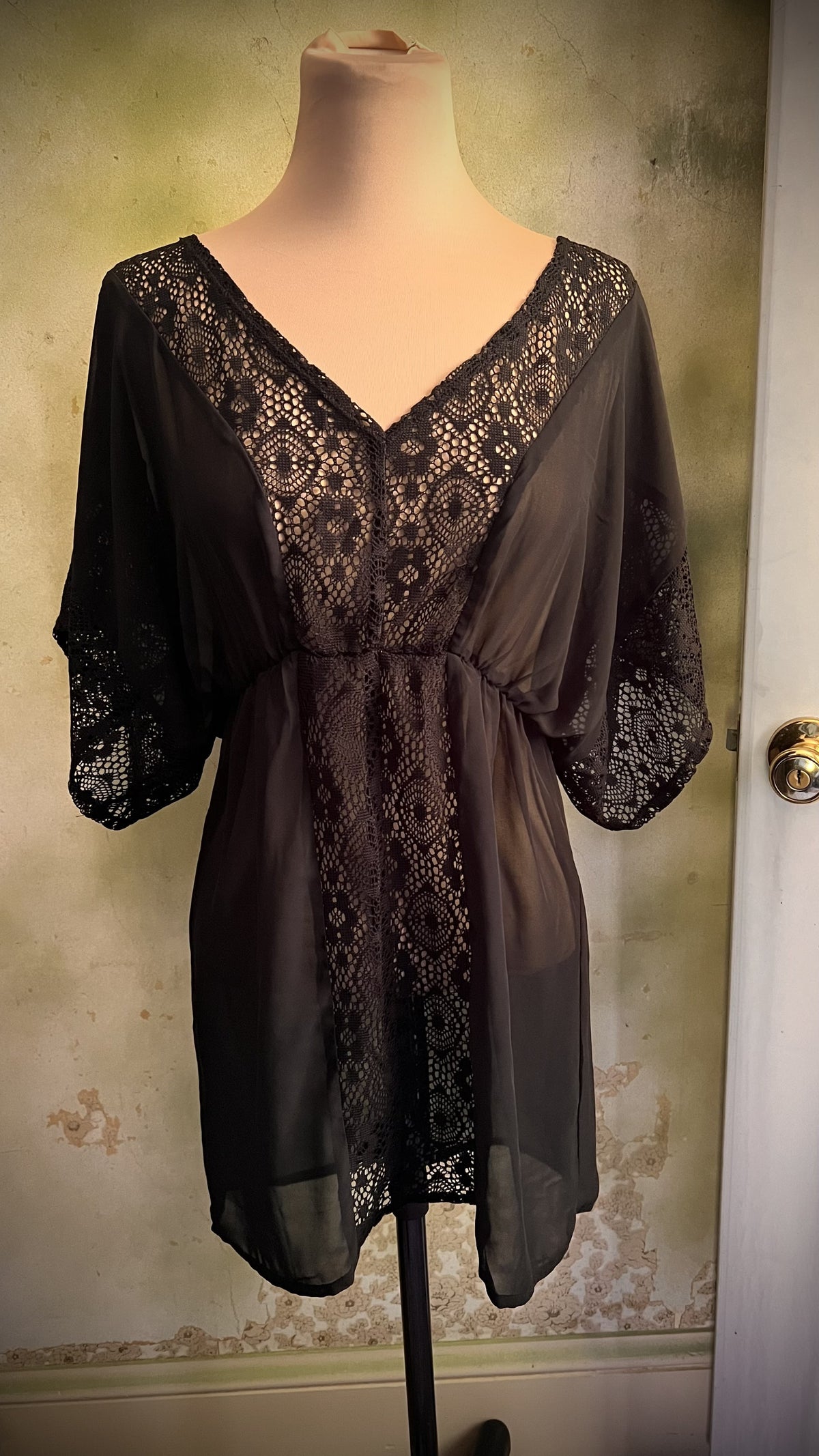 Black Sheer Lace Kimono Tunic Cover-Up V Neck Boho Romantic