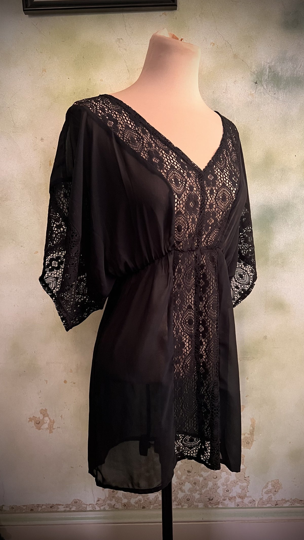 Black Sheer Lace Kimono Tunic Cover-Up V Neck Boho Romantic