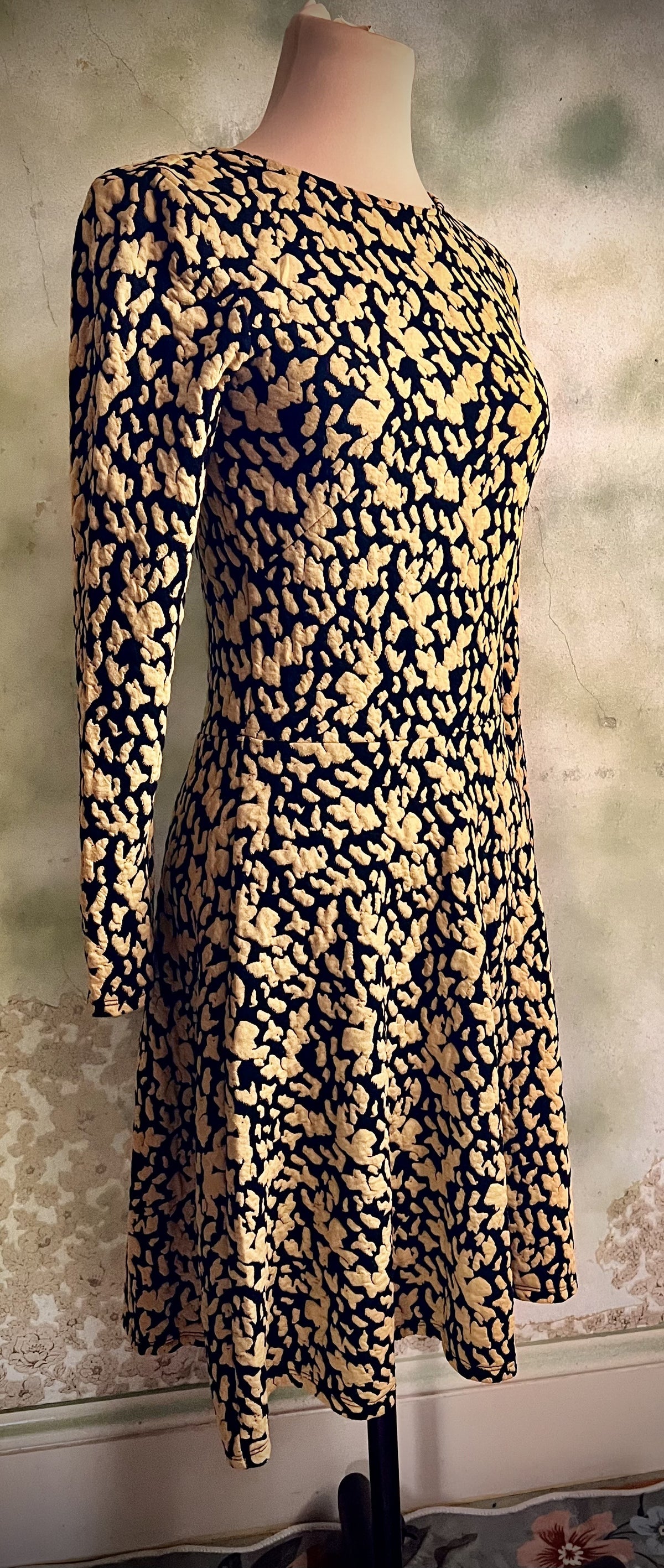 H&M Black & Yellow Floral Long Sleeve Fit & Flare Dress Size Small