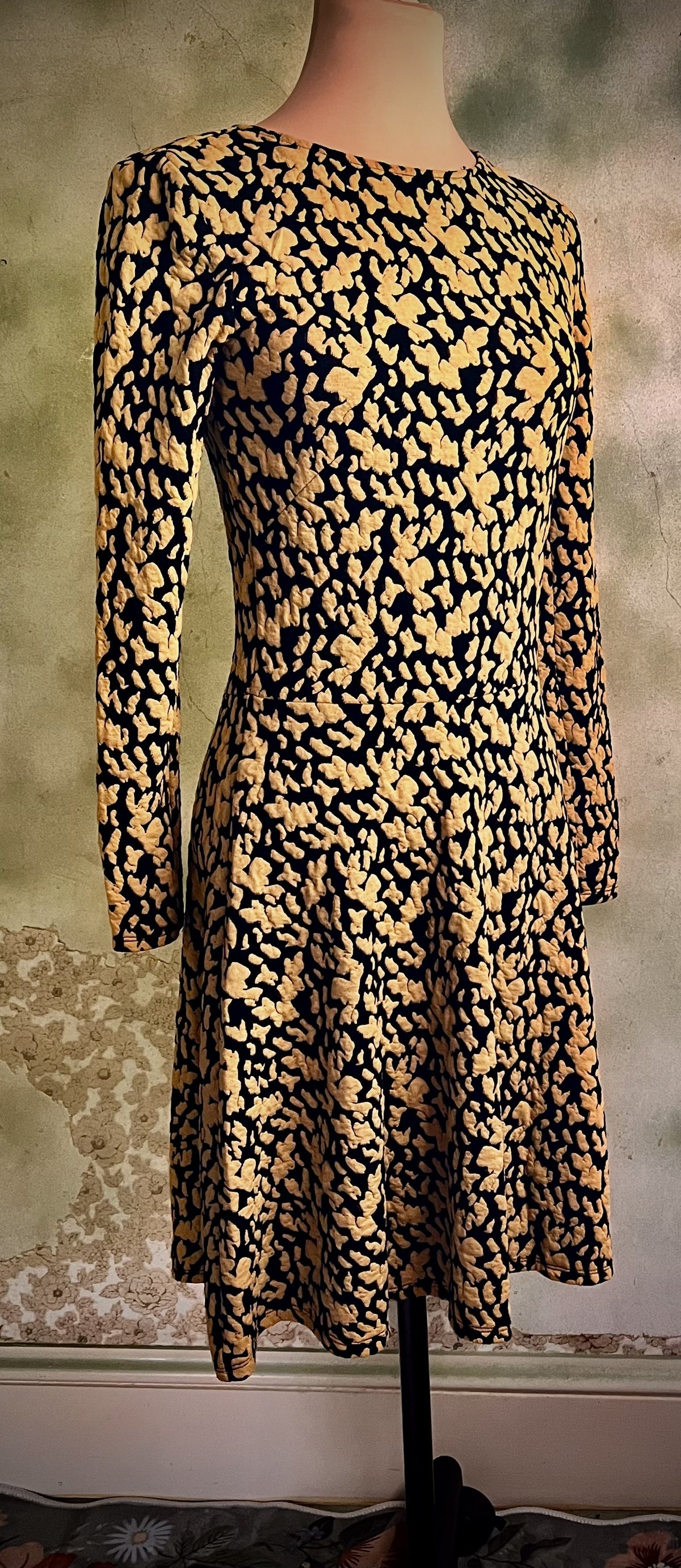 H&M Black & Yellow Floral Long Sleeve Fit & Flare Dress Size Small