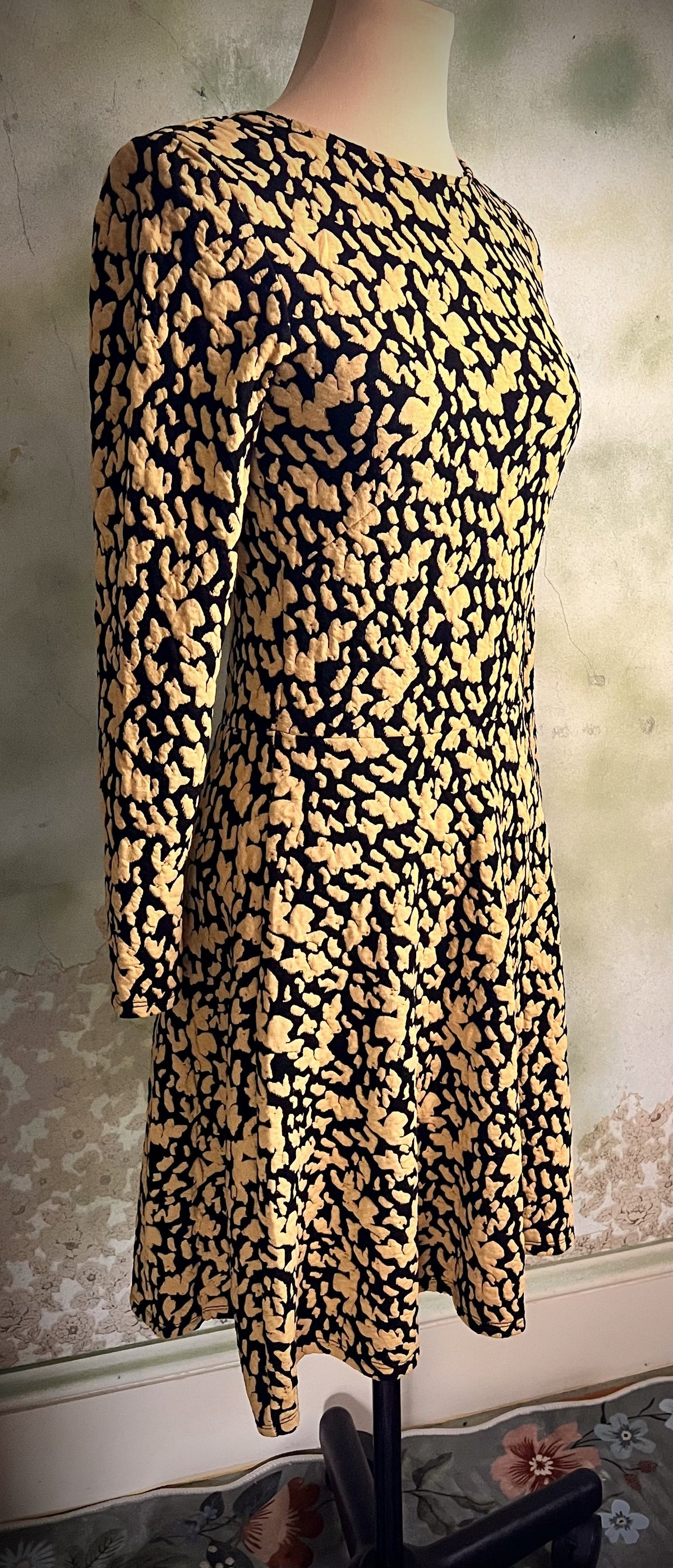 H&M Black & Yellow Floral Long Sleeve Fit & Flare Dress Size Small