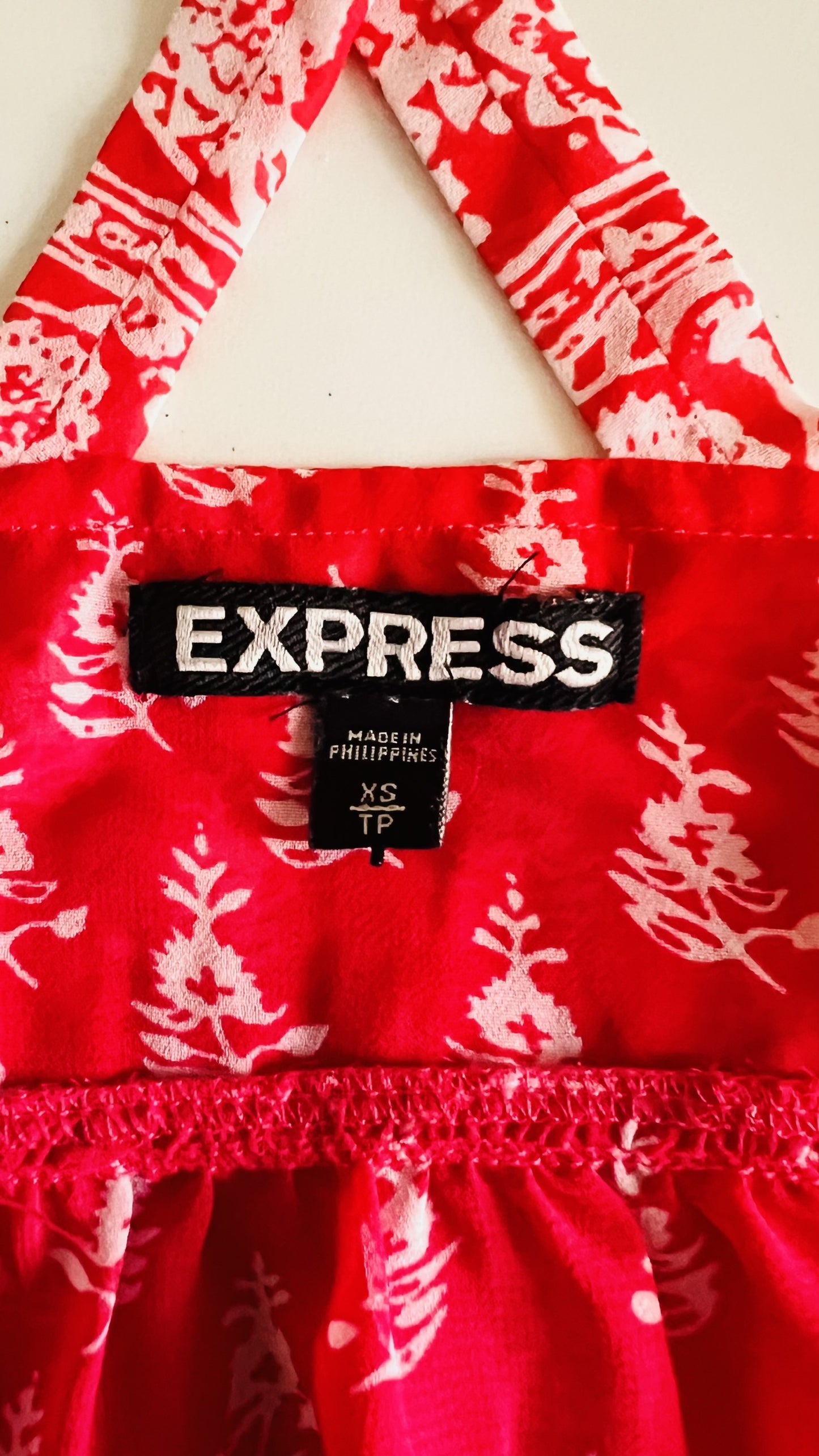 Express Fuchsia Top – Size XS