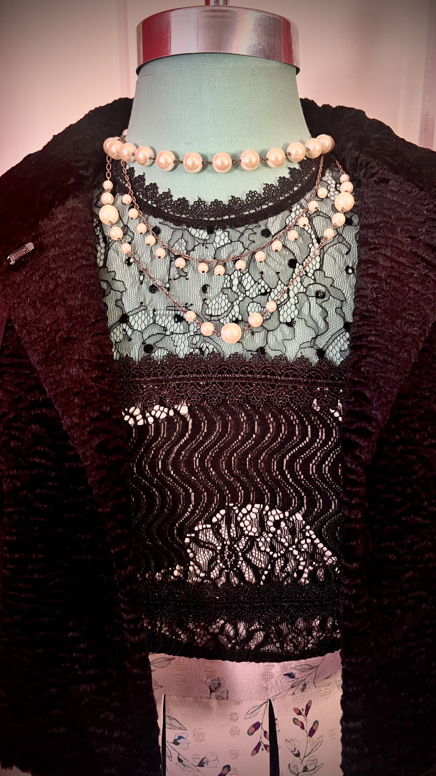 ✨ Curated 4‑Pc Vintage‑Romantic Outfit- Foxiedox Dress |Capelet |Pearls |Earring