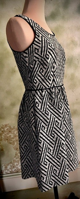 Outback Red Black White Geometric Fit & Flare Dress Size 0 Pockets