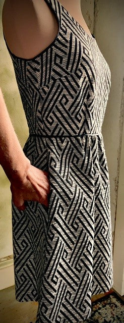 Outback Red Black White Geometric Fit & Flare Dress Size 0 Pockets