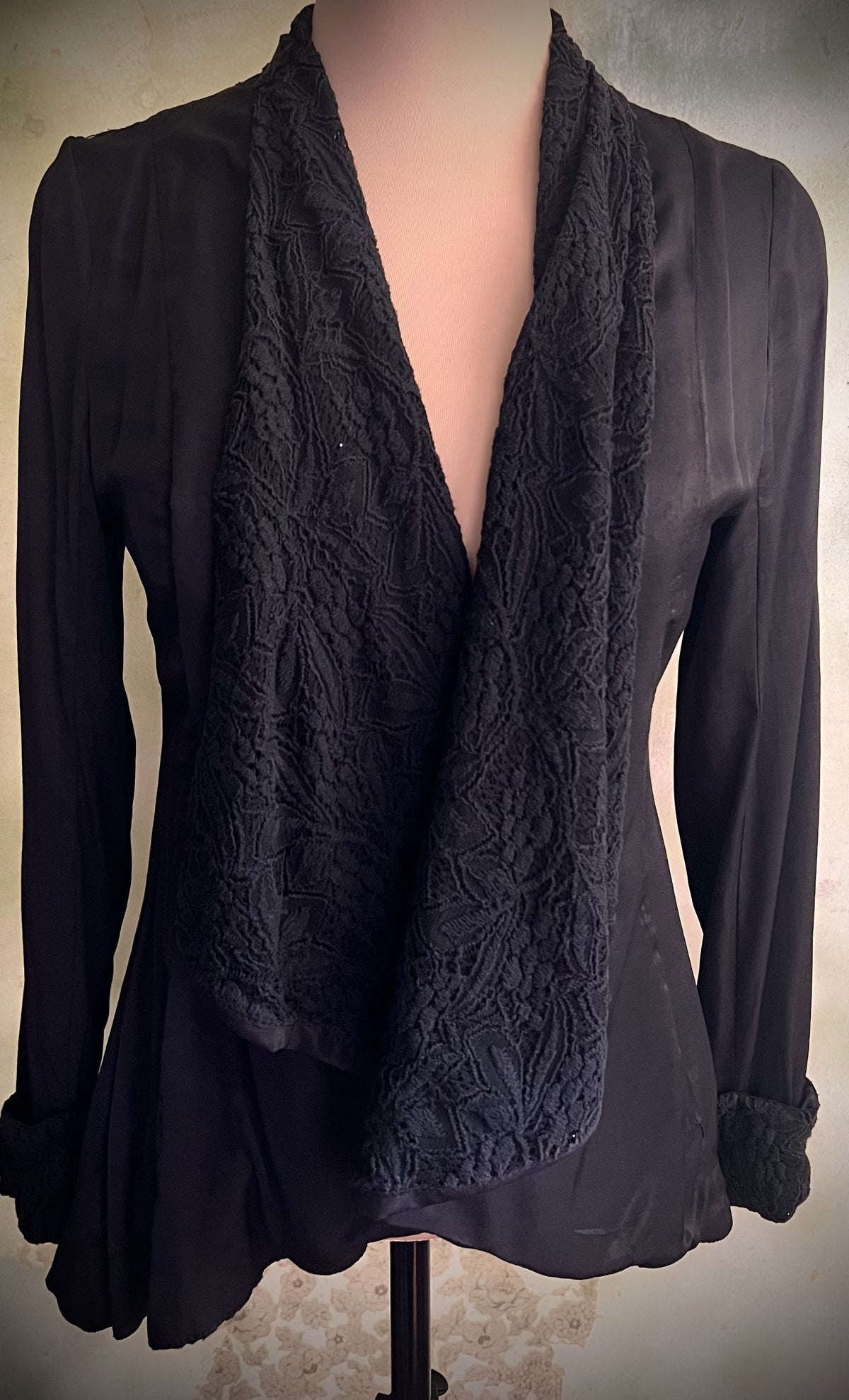 Mystree Size Small Black Lace Back Open Front Cardigan Jacket