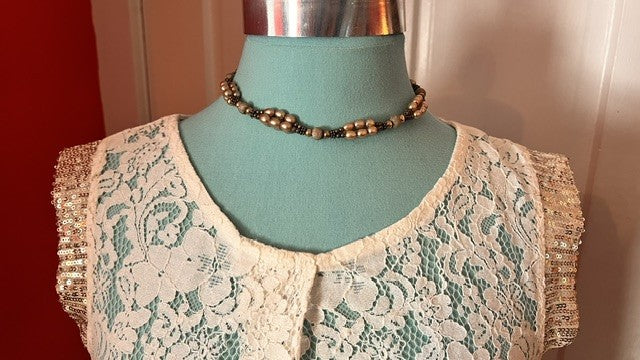 Civico 51 Made in Italy Ivory Lace Blouse Size Small Sequin Cap Sleeves