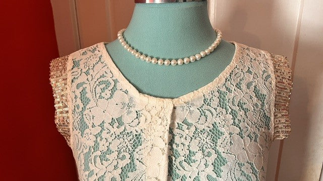 Civico 51 Made in Italy Ivory Lace Blouse Size Small Sequin Cap Sleeves