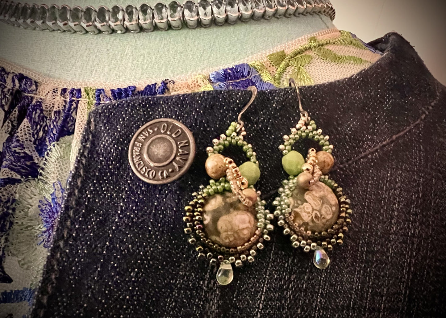 🌿 4‑Piece Styled Outfit "Spring Fling" Denim, Florals & Metallic Green Accents