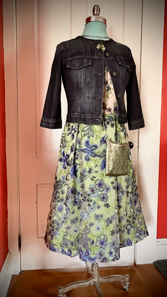 🌿 4‑Piece Styled Outfit "Spring Fling" Denim, Florals & Metallic Green Accents