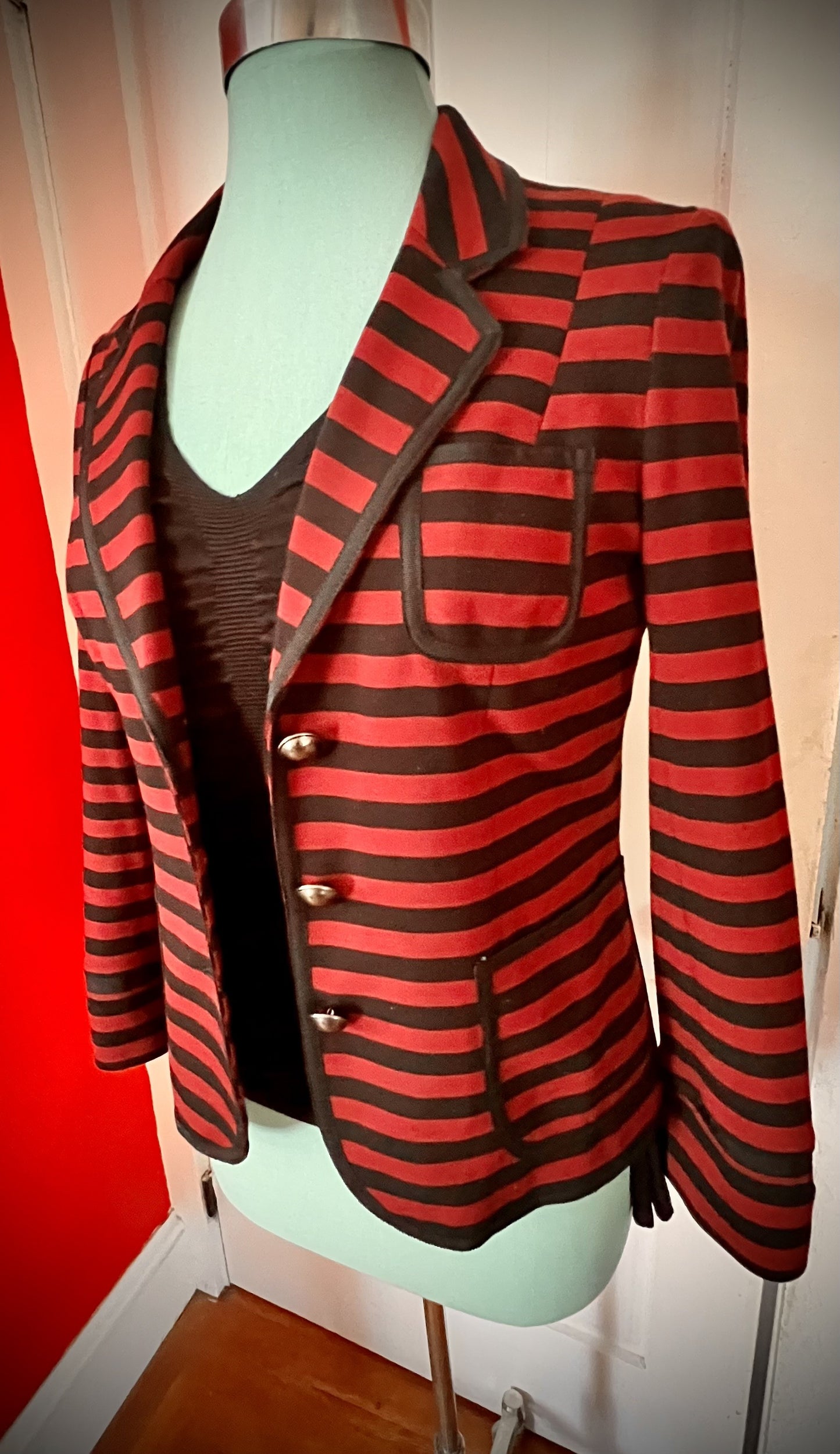 ✨ Banana Republic Striped Blazer — Size 6