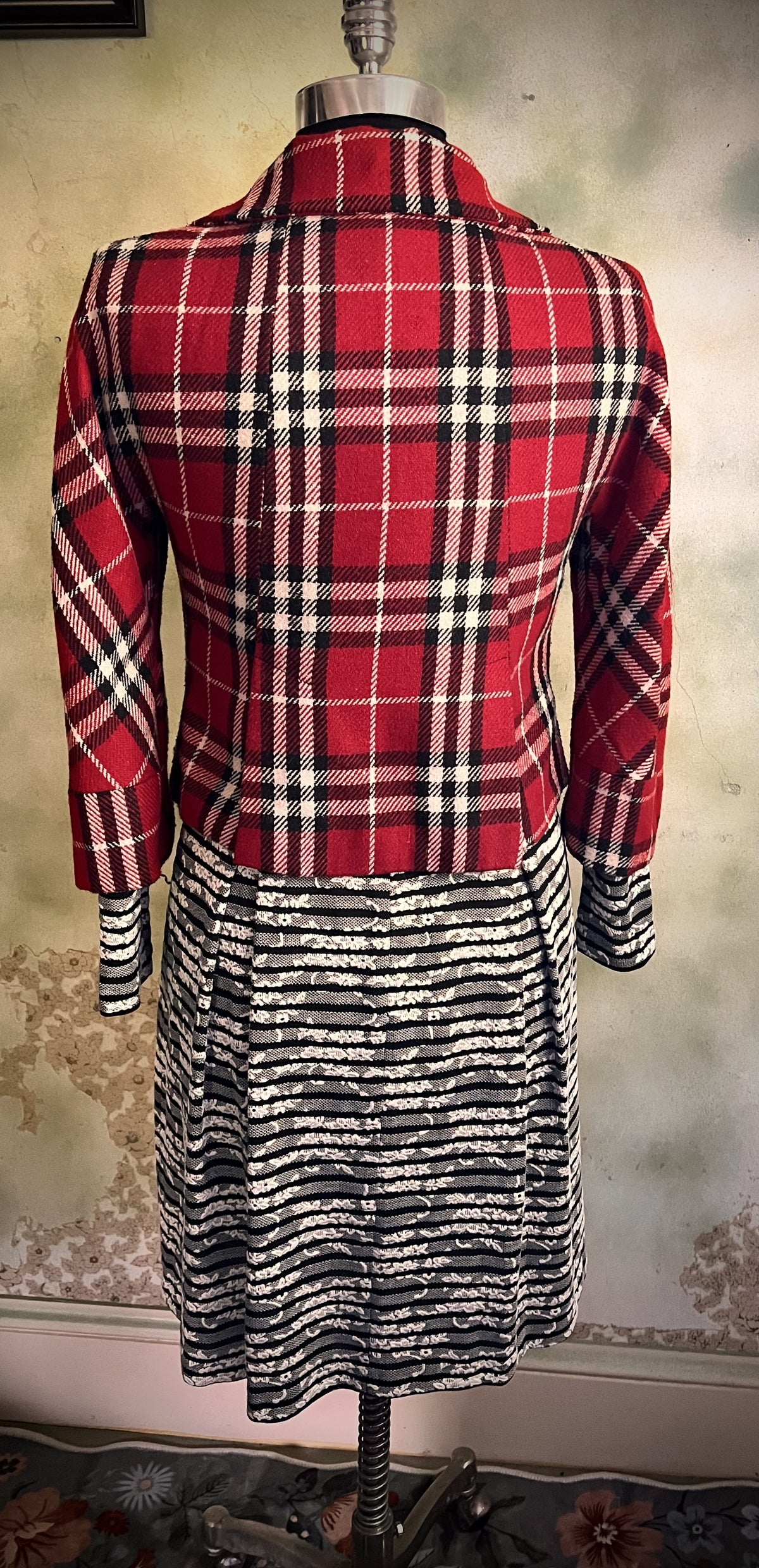 Last Kiss Red Plaid Cropped Jacket Size Small Retro Preppy Mod