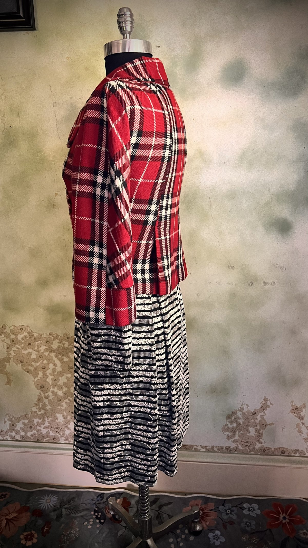 Last Kiss Red Plaid Cropped Jacket Size Small Retro Preppy Mod