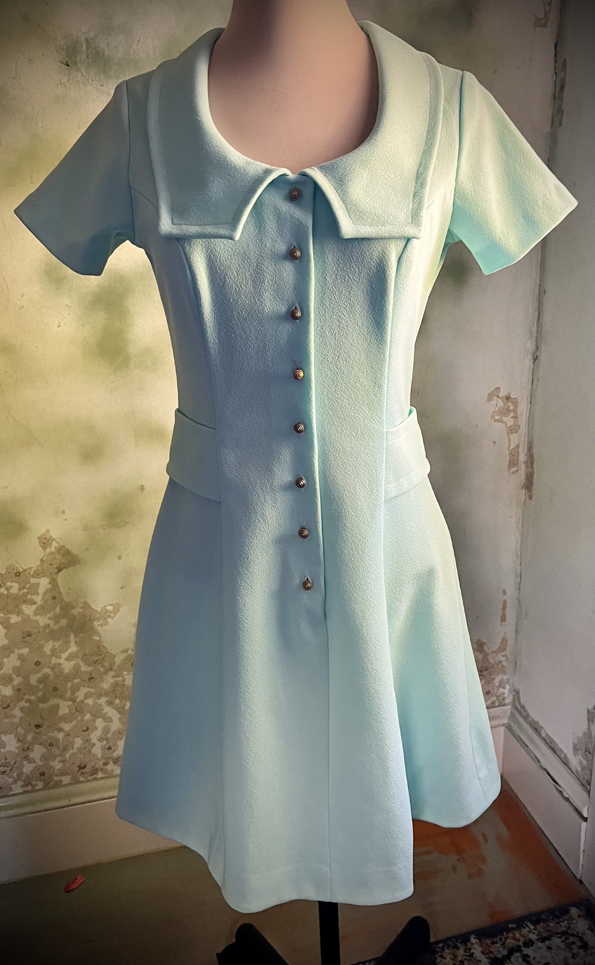 Vintage Sears Jr. Bazaar 60s Mod Mint Mini Dress Gold Buttons XS/S