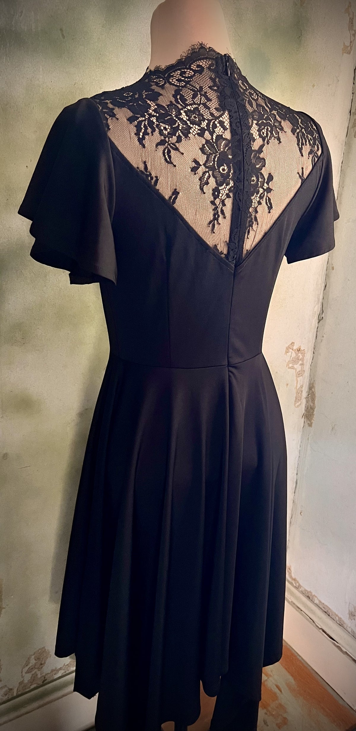 Scarlet Darkness Black Lace Flutter